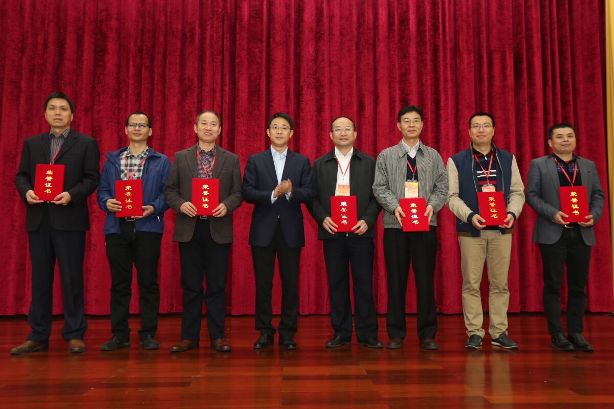 1481613387103956.jpg 1481613387103956.jpg