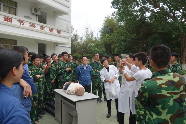 工训中心急救演练.jpg